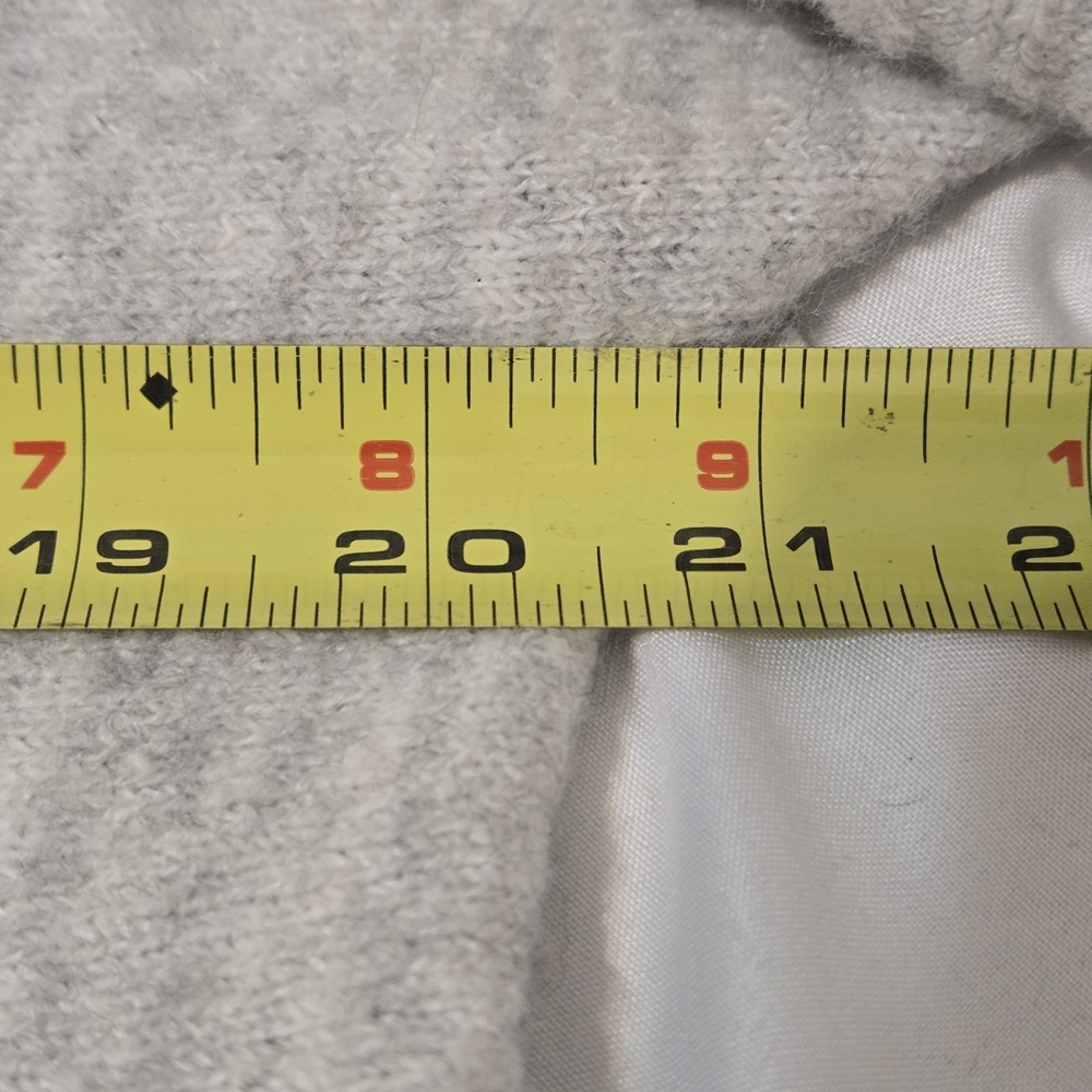 Lilly Pulitzer Arna Pullover Sweater Gray Gold Button Detail XXS Fits Up To Med - Picture 6 of 7